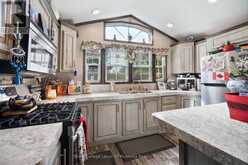 5 - 98 NORTH SHORE ROAD | Kearney Ontario | Slide Image Ten