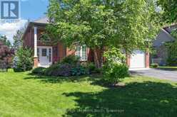 47 CHAMBERLAIN CRESCENT | Collingwood Ontario | Slide Image Three