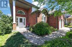 47 CHAMBERLAIN CRESCENT | Collingwood Ontario | Slide Image Five