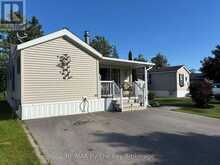 13 WHITE PINES TRAIL | Wasaga Beach Ontario | Slide Image Thirty-four