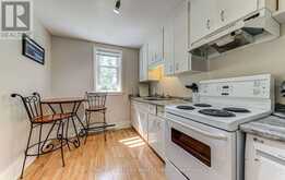 393 SECOND STREET | Collingwood Ontario | Slide Image Seventeen