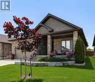 115 FOURTH STREET | Walkerton Ontario | Slide Image Two