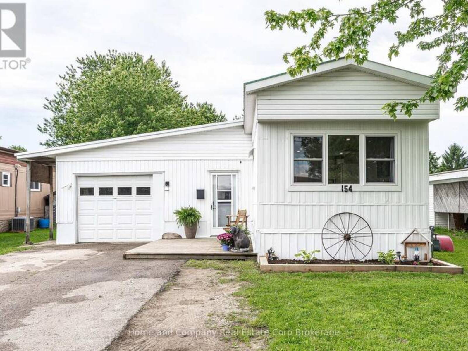 154 MAPLE STREET, Stratford, Ontario N5A 6S6