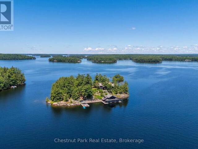1 ONAWAY ISLAND R21 Port Carling Ontario, P0B 1J0 - 4 Bedrooms Waterfront Home For sale