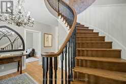 9 MELANE COURT | Bracebridge Ontario | Slide Image Two