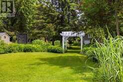 43 MAPLE ST | Rosseau Ontario | Slide Image Fifteen