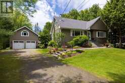43 MAPLE ST | Rosseau Ontario | Slide Image Two