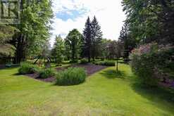 43 MAPLE ST | Rosseau Ontario | Slide Image Eight