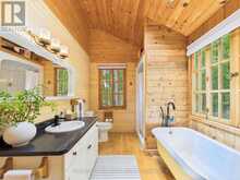 51 TAYLOR ISLAND | Gravenhurst Ontario | Slide Image Nineteen