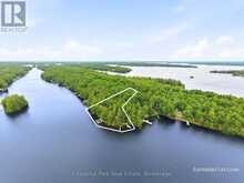 51 TAYLOR ISLAND | Gravenhurst Ontario | Slide Image Three
