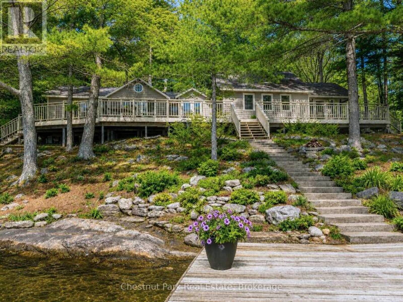 51 TAYLOR ISLAND, Gravenhurst, Ontario P1P 1R2