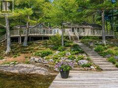 51 TAYLOR ISLAND Gravenhurst Ontario, P1P 1R2