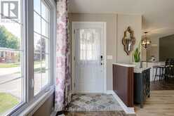 12 KELLESTINE DRIVE | Strathroy-Caradoc Ontario | Slide Image Eight