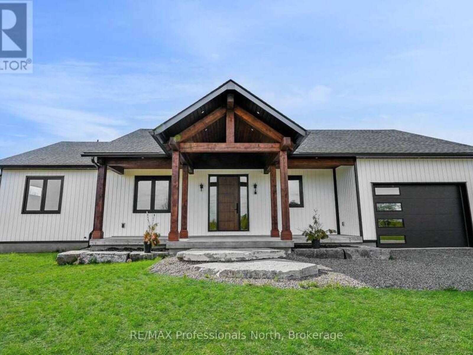 1058 PIPER GLEN ROAD, Minden Hills, Ontario K0M 2K0