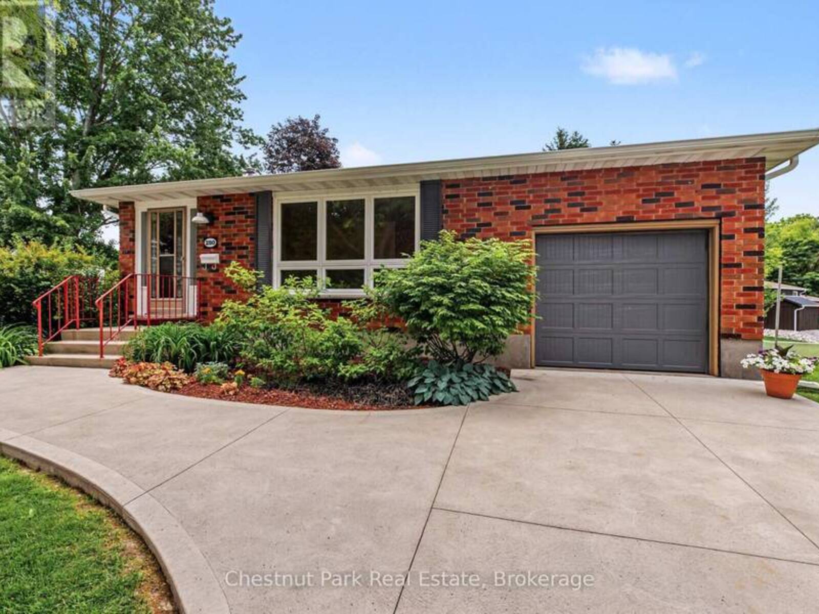 280 8TH AVENUE E, Owen Sound, Ontario N4K 3A2