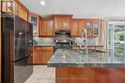 12 OCHS DRIVE | Puslinch Ontario | Slide Image Eleven