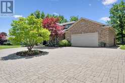 12 OCHS DRIVE | Puslinch Ontario | Slide Image Two