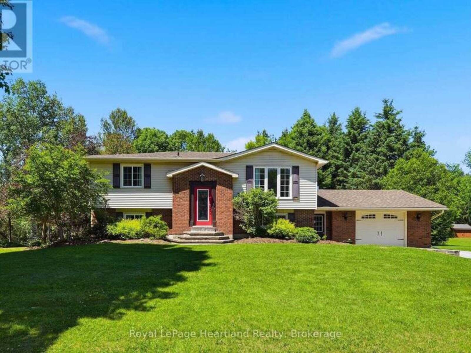 106 CEDAR COURT, Chatsworth, Ontario N0H 1G0