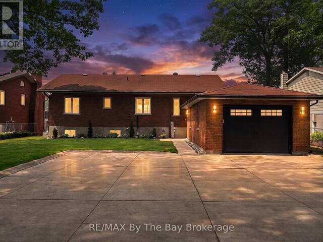 1434 RIVER ROAD W Wasaga Beach Ontario, L9Z 2W5 - 4 Bedrooms Waterfront Home For sale