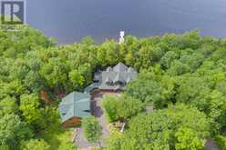 5017 KAWAGAMA LAKE ROAD | Lake of Bays Ontario | Slide Image Eight