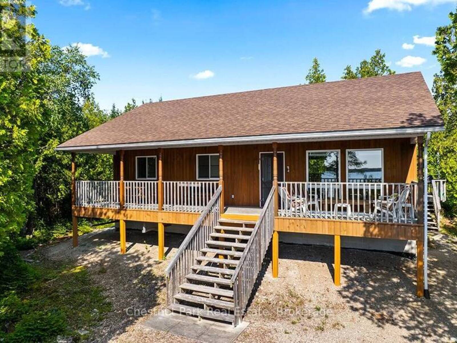 11 EAGLE ROAD, Tobermory, Ontario N0H 2R0
