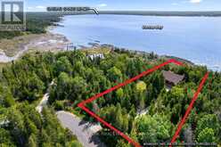 11 EAGLE ROAD | Tobermory Ontario | Slide Image Three