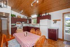 11 EAGLE ROAD | Tobermory Ontario | Slide Image Fourteen