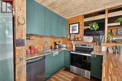 1053 EAST WALKER LAKE DRIVE | Huntsville Ontario | Slide Image Eight