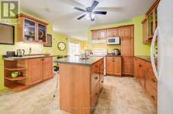 122 BRYDGES STREET | Stratford Ontario | Slide Image Nine
