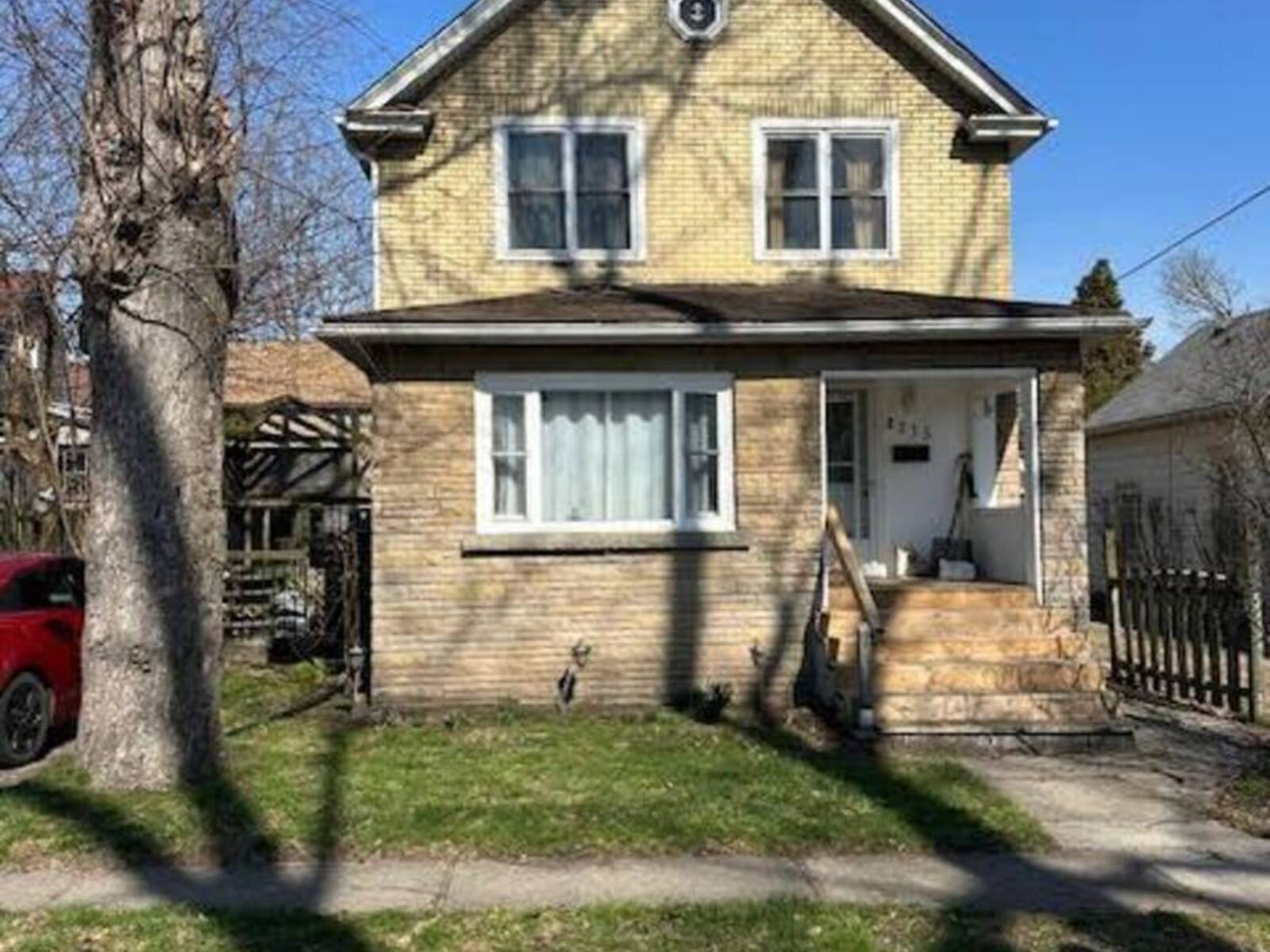 4115 MAY AVENUE, Niagara Falls, Ontario L2E 3H6