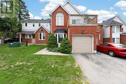 97 SHORELINE DRIVE | Bracebridge Ontario | Slide Image Four