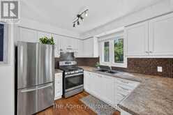 97 SHORELINE DRIVE | Bracebridge Ontario | Slide Image Seven