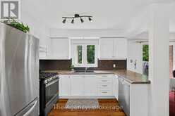 97 SHORELINE DRIVE | Bracebridge Ontario | Slide Image Eight