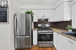 97 SHORELINE DRIVE | Bracebridge Ontario | Slide Image Nine