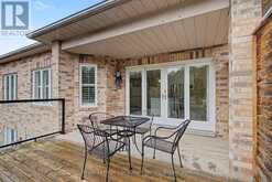727 MADELINE HEIGHTS | Newmarket Ontario | Slide Image Ten