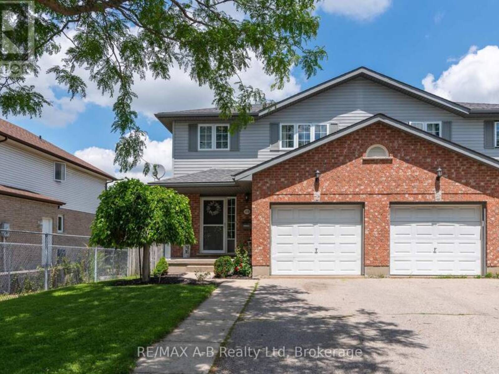 108 WALSH CRESCENT, Stratford, Ontario N5A 7X7