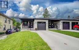 247 FERGUS STREET N | Mount Forest Ontario | Slide Image Four