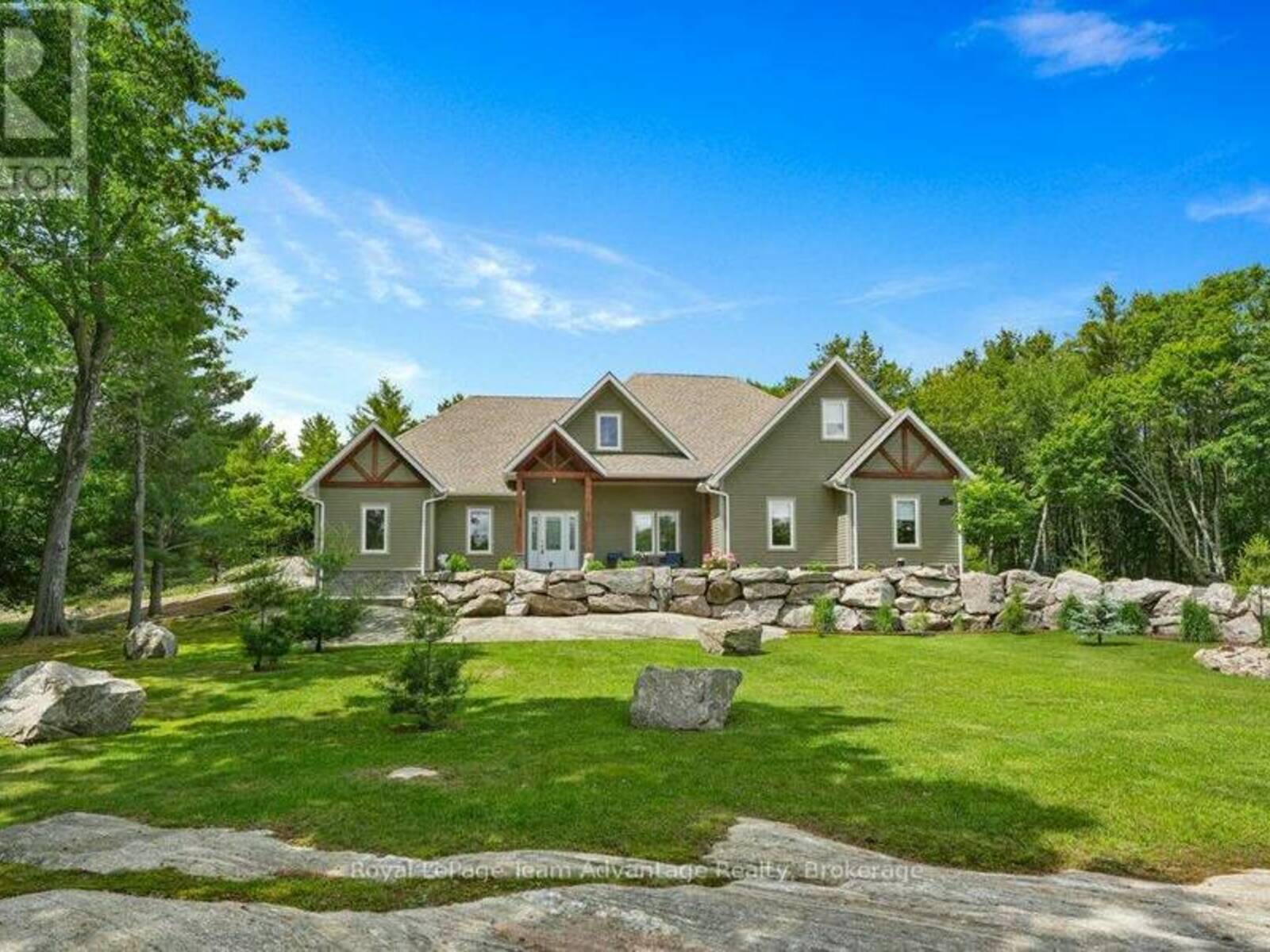 9 GEORGE HUNT MEMORIAL DRIVE, McDougall, Ontario P2A 2W9