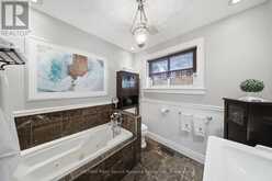 49 MAPLE STREET | Rosseau Ontario | Slide Image Thirty-five