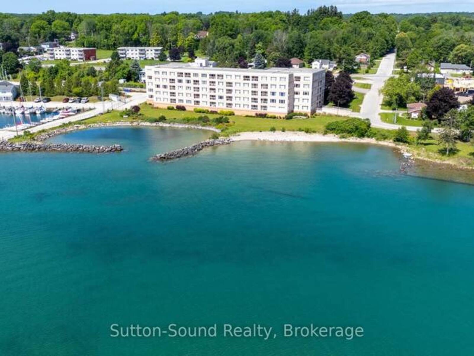 102 - 2555 3RD AVENUE W, Owen Sound, Ontario N4K 6T8