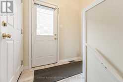 116 DOYLE DRIVE | Guelph Ontario | Slide Image Sixteen