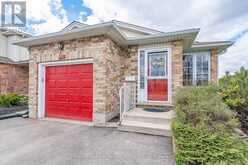 116 DOYLE DRIVE | Guelph Ontario | Slide Image Three