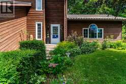 13 HALLEN DRIVE | Penetanguishene Ontario | Slide Image Seven