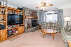 22-102 OAKRIDGE - DEERHURST RESORT DRIVE | Huntsville Ontario | Slide Image Five