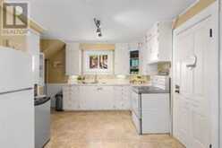 17 WAUBEEK STREET | Parry Sound Ontario | Slide Image Fifteen