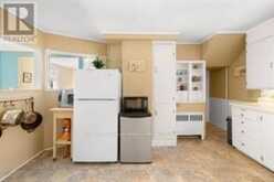 17 WAUBEEK STREET | Parry Sound Ontario | Slide Image Sixteen