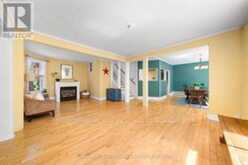 17 WAUBEEK STREET | Parry Sound Ontario | Slide Image Four