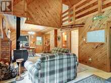 84 LAKESIDE LANE | South Algonquin Ontario | Slide Image Eight