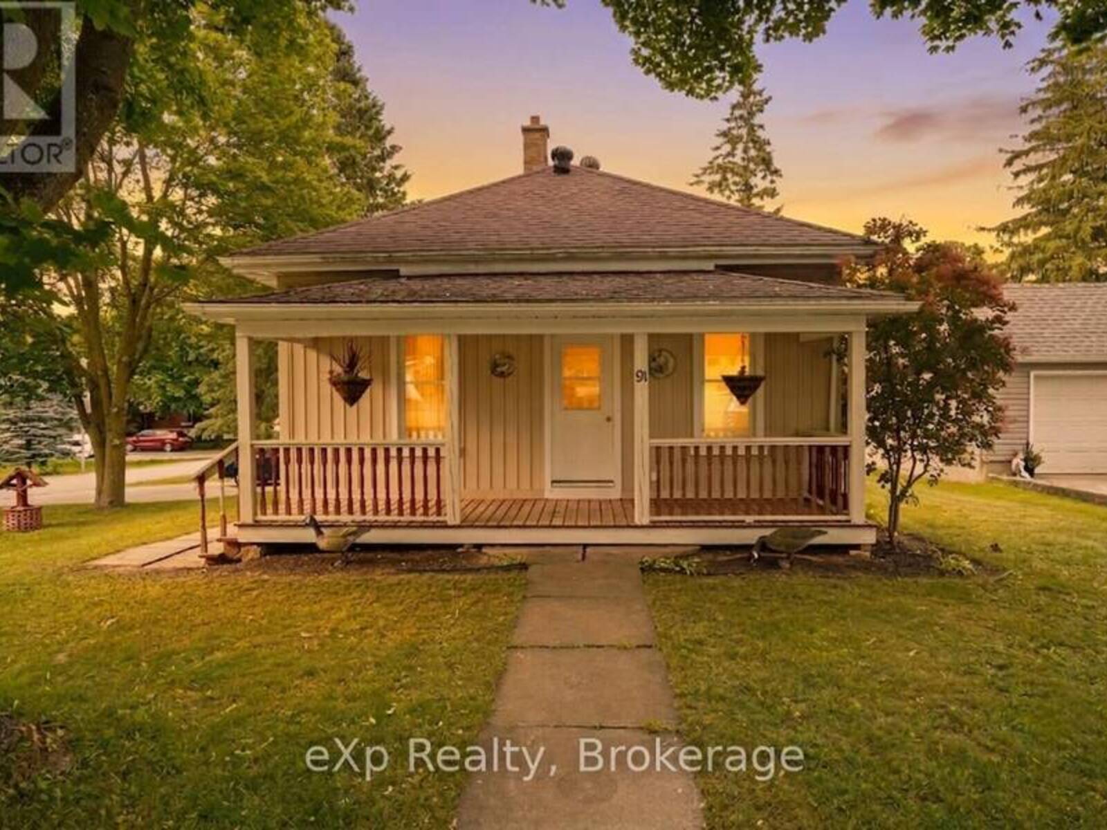 91 CHARLES STREET, Wingham, Ontario N0G 2W0
