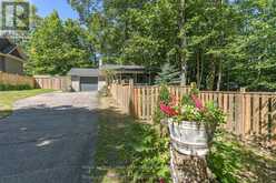 115 DOUGLAS STREET | Gravenhurst Ontario | Slide Image Three